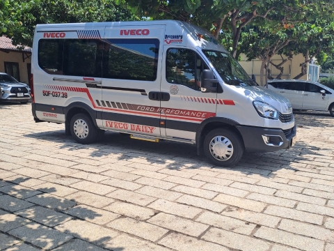 CHO THUÊ XE 16 CHỖ